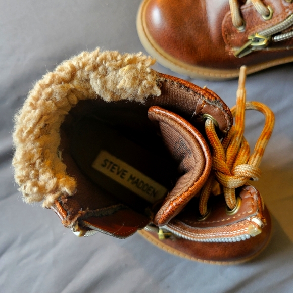 Steve Madden toddler boots 8C - Picture 6 of 7